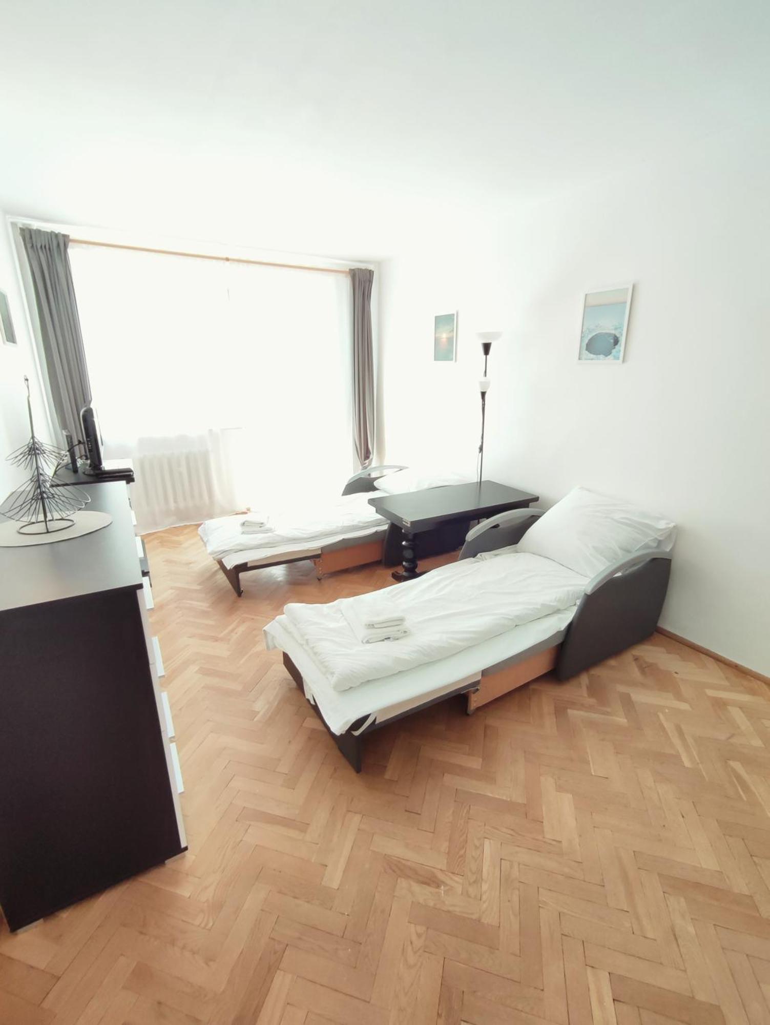 Апартаменты Old House - Przymorze - 2,5 Km Do Plazy I Morza Гданьск Экстерьер фото