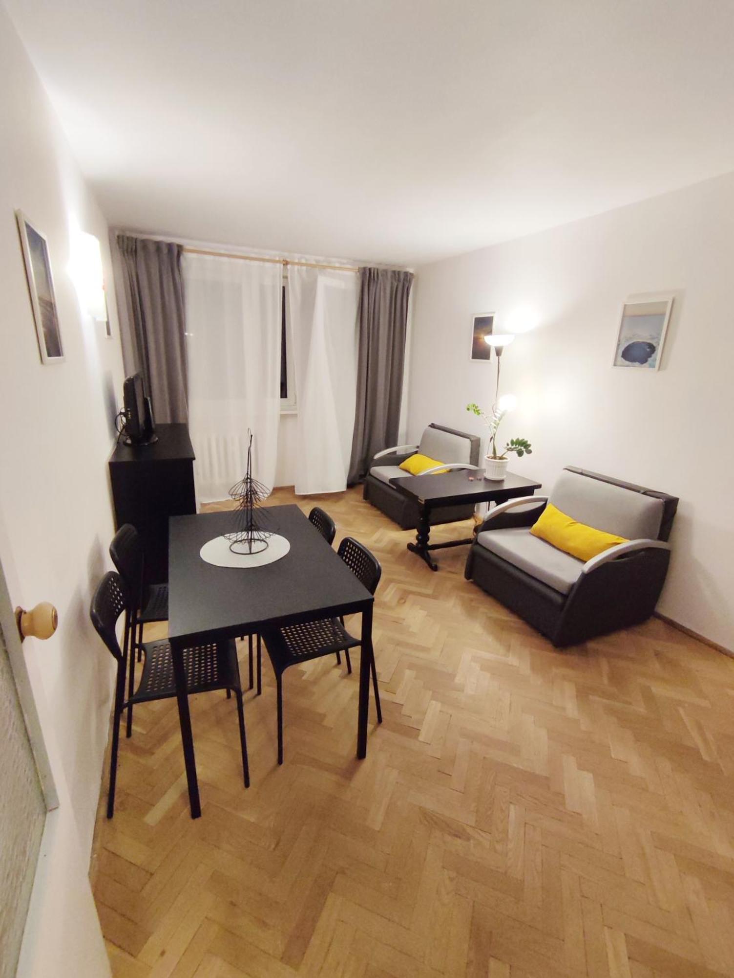 Апартаменты Old House - Przymorze - 2,5 Km Do Plazy I Morza Гданьск Экстерьер фото